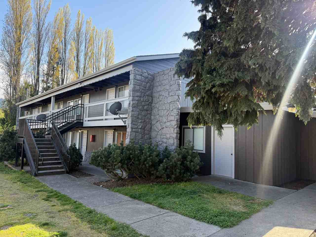 Bell Creek Apartments - Photo 3 of 3