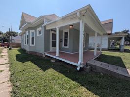 featured image of 2614 Sacramento St
