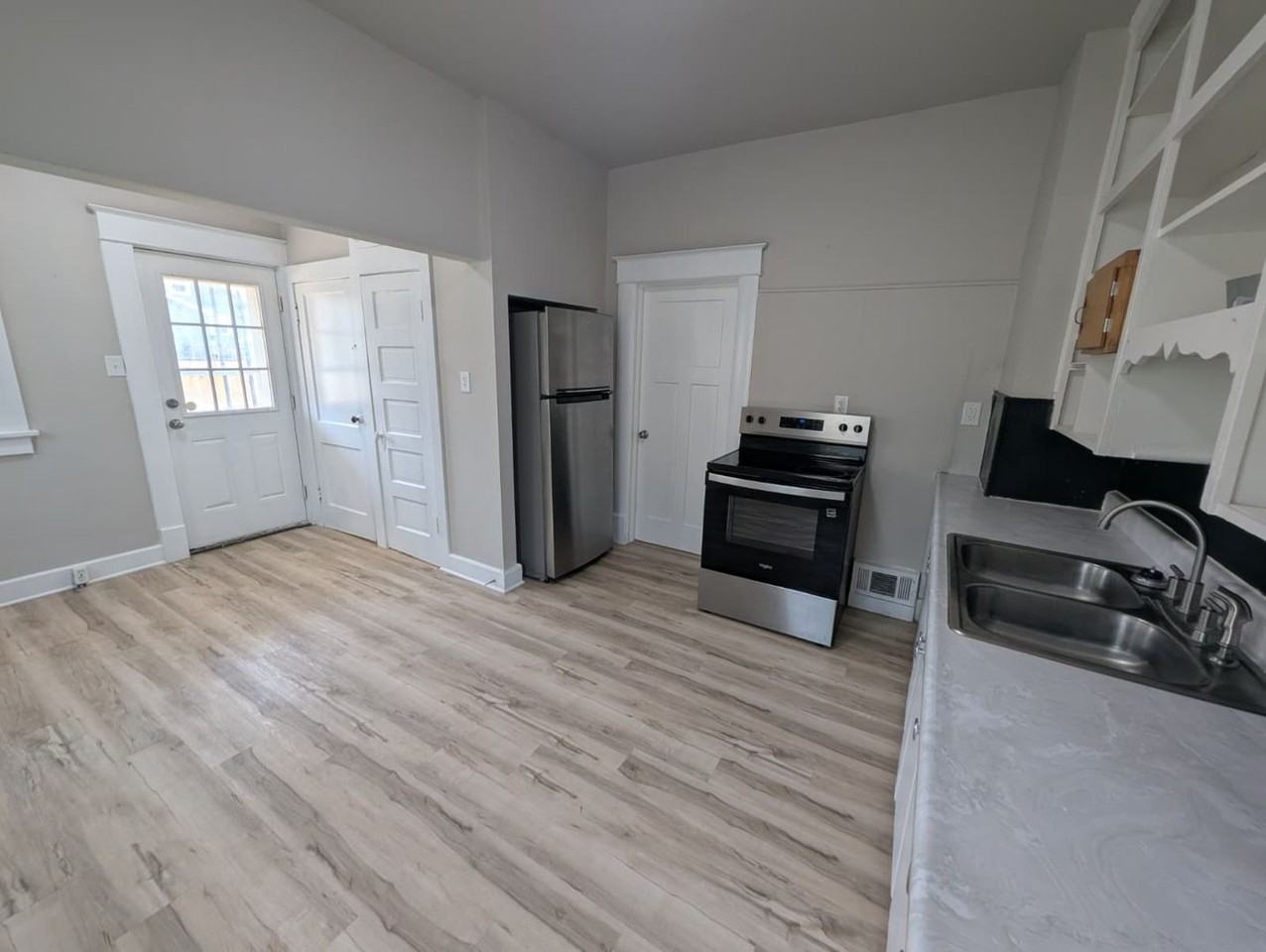 2614 Sacramento St - Photo 3 of 13