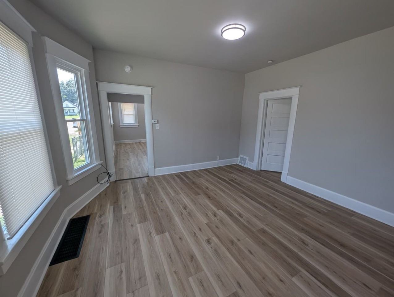 2614 Sacramento St - Photo 6 of 13