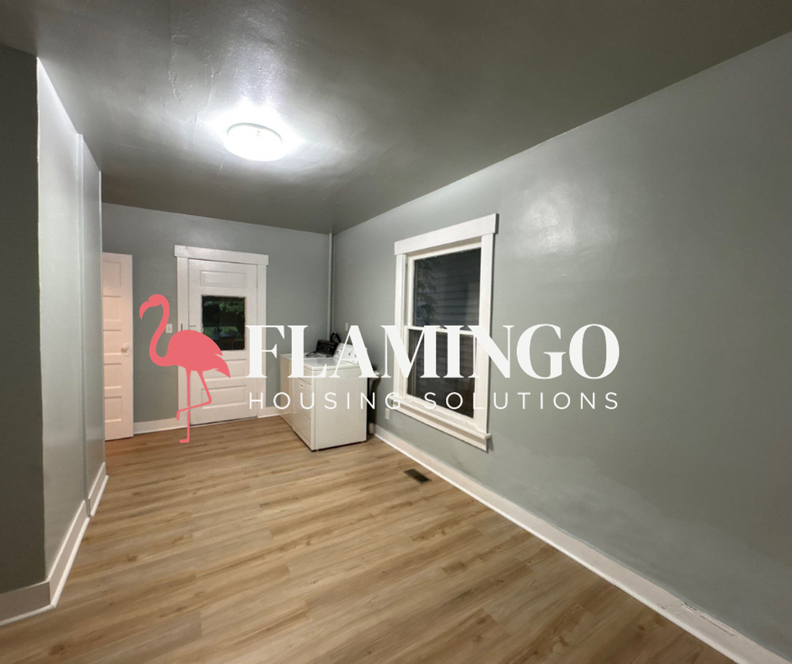 721 Wyoming St - Photo 6 of 12