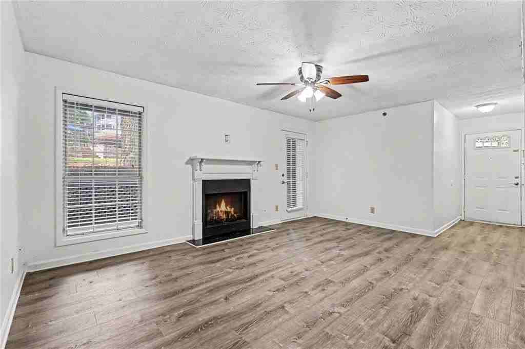 3960 Riverlook Pkwy Se #203 - Photo 3 of 23