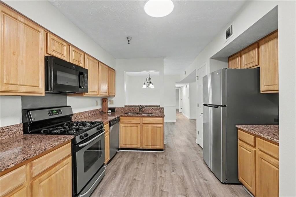 3960 Riverlook Pkwy Se #203 - Photo 7 of 23