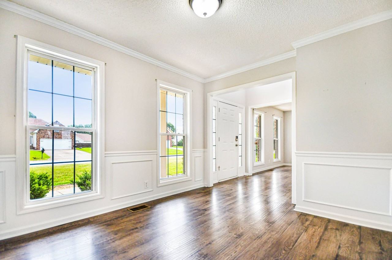 3378 Poplar Hl - Photo 5 of 26