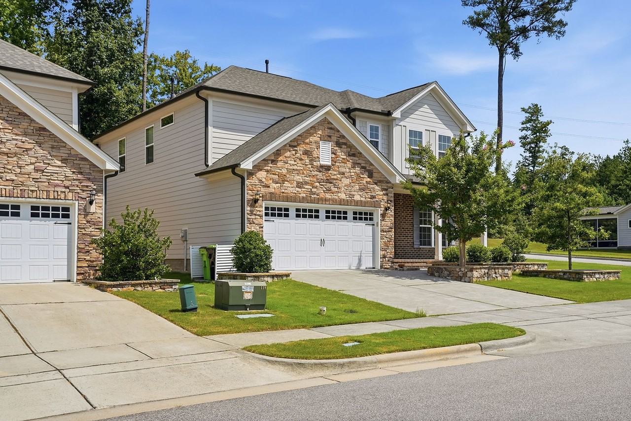 438 Brook Pine Trl - Photo 2 of 30