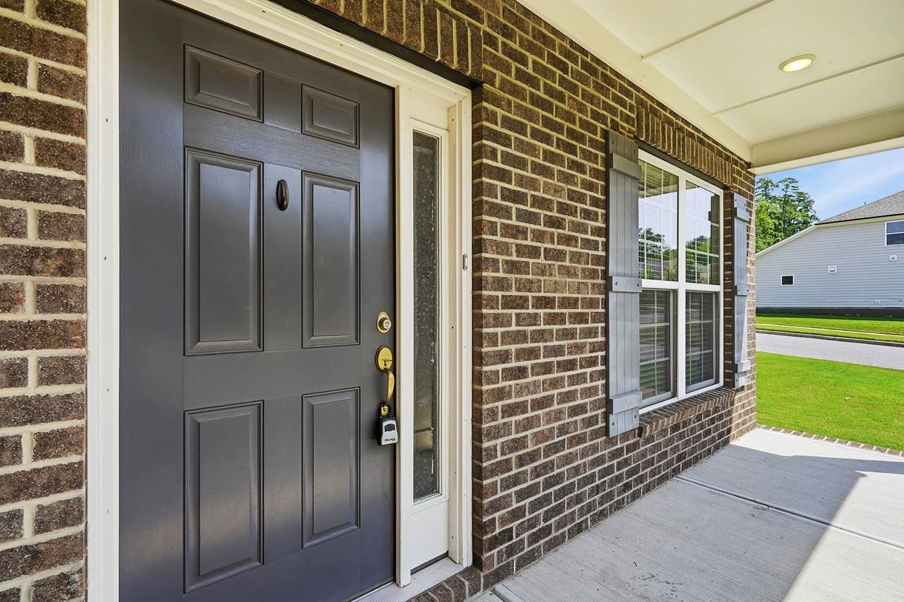 438 Brook Pine Trl - Photo 4 of 30