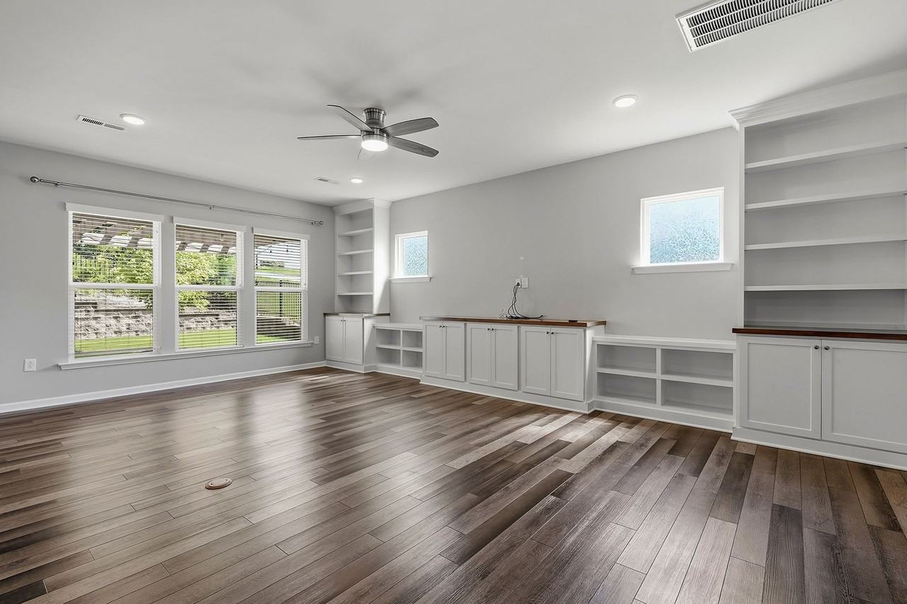 438 Brook Pine Trl - Photo 6 of 30