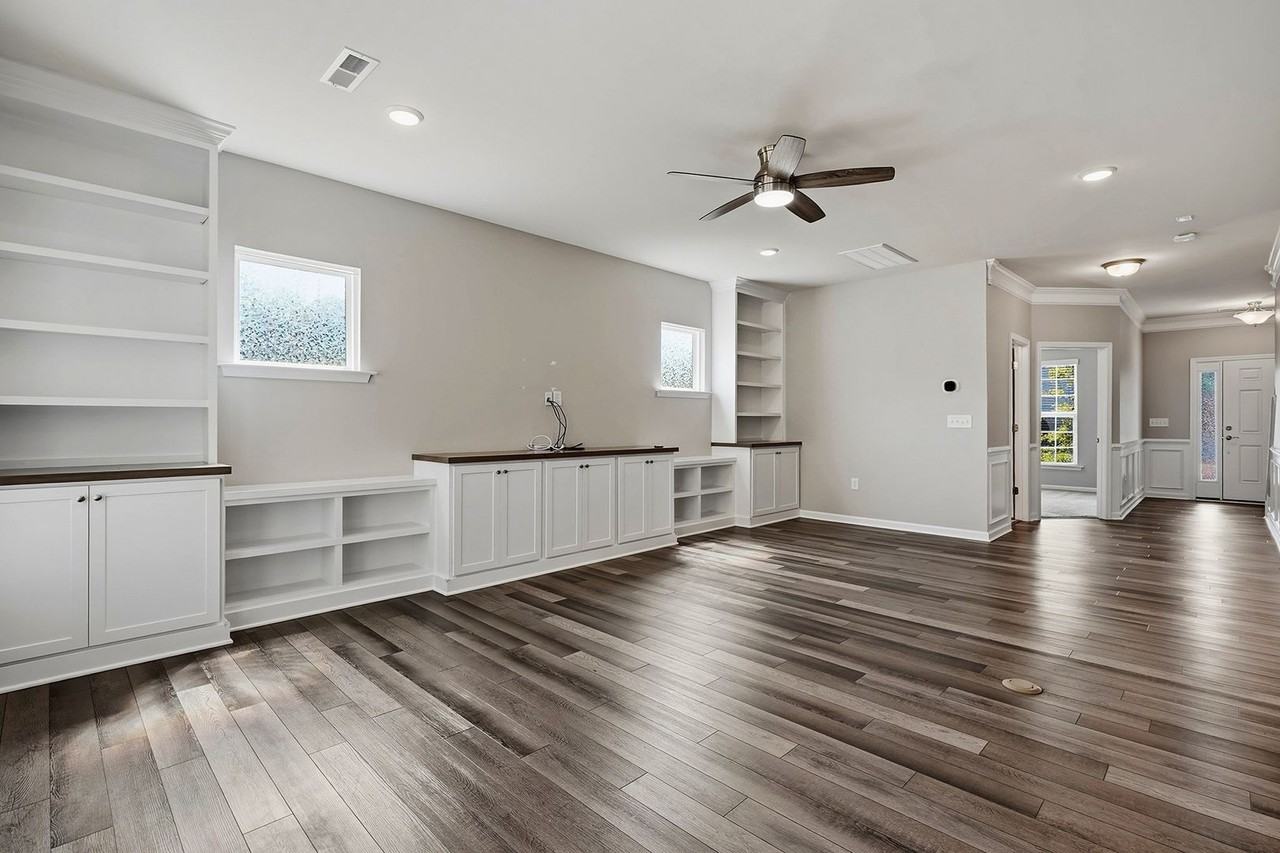 438 Brook Pine Trl - Photo 7 of 30
