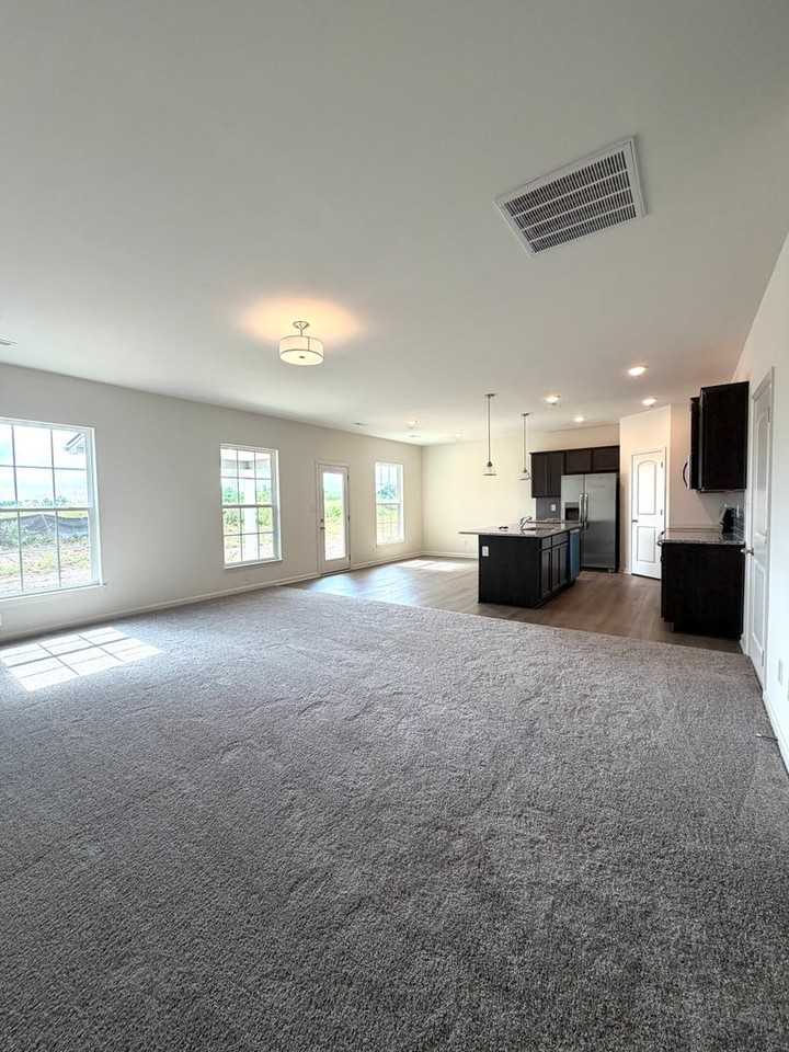 836 Halford Pl - Photo 6 of 25
