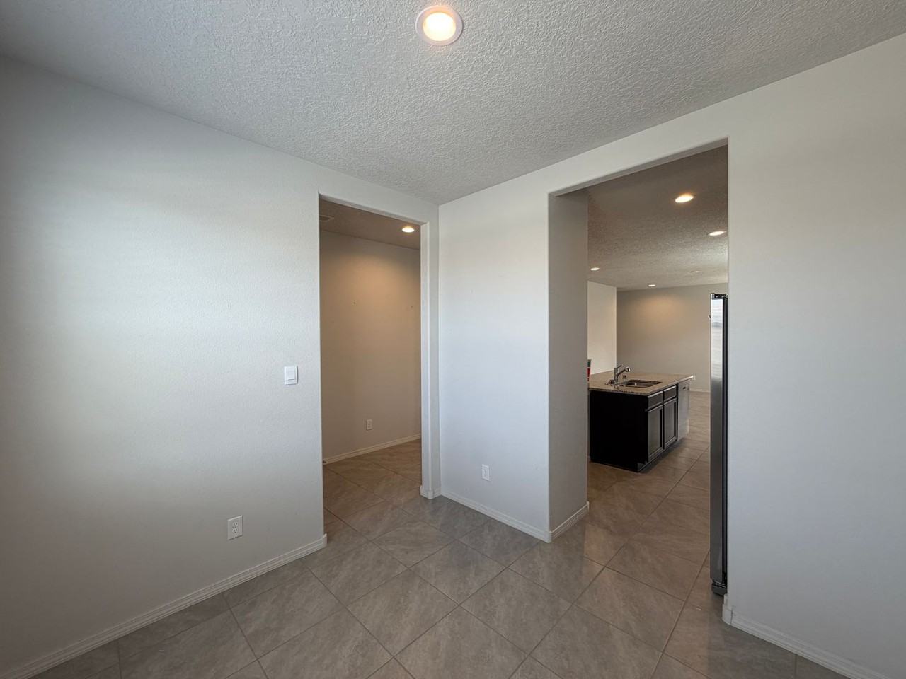 1504 Alto Colores St Nw - Photo 6 of 31