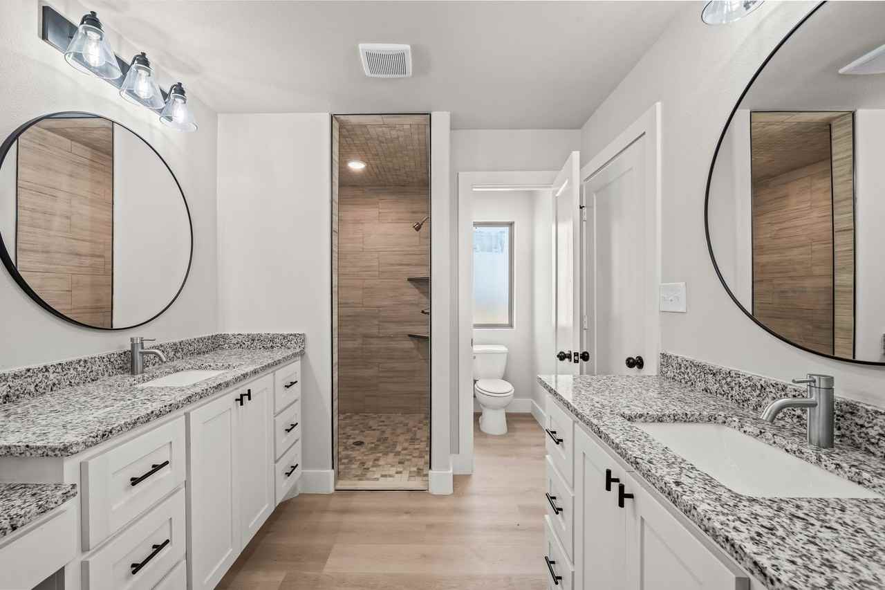 10623 E County Road 7400 - Photo 7 of 37