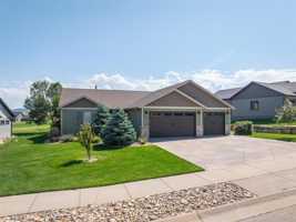 featured image of 8017 Brooks Loop