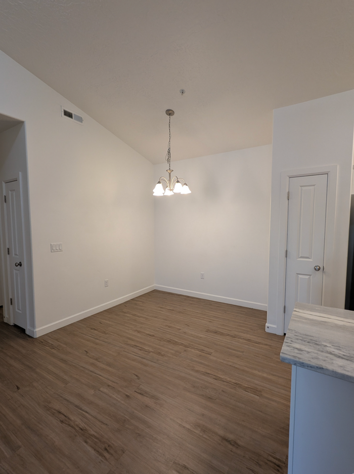 344 S 740 W #302 - Photo 4 of 19