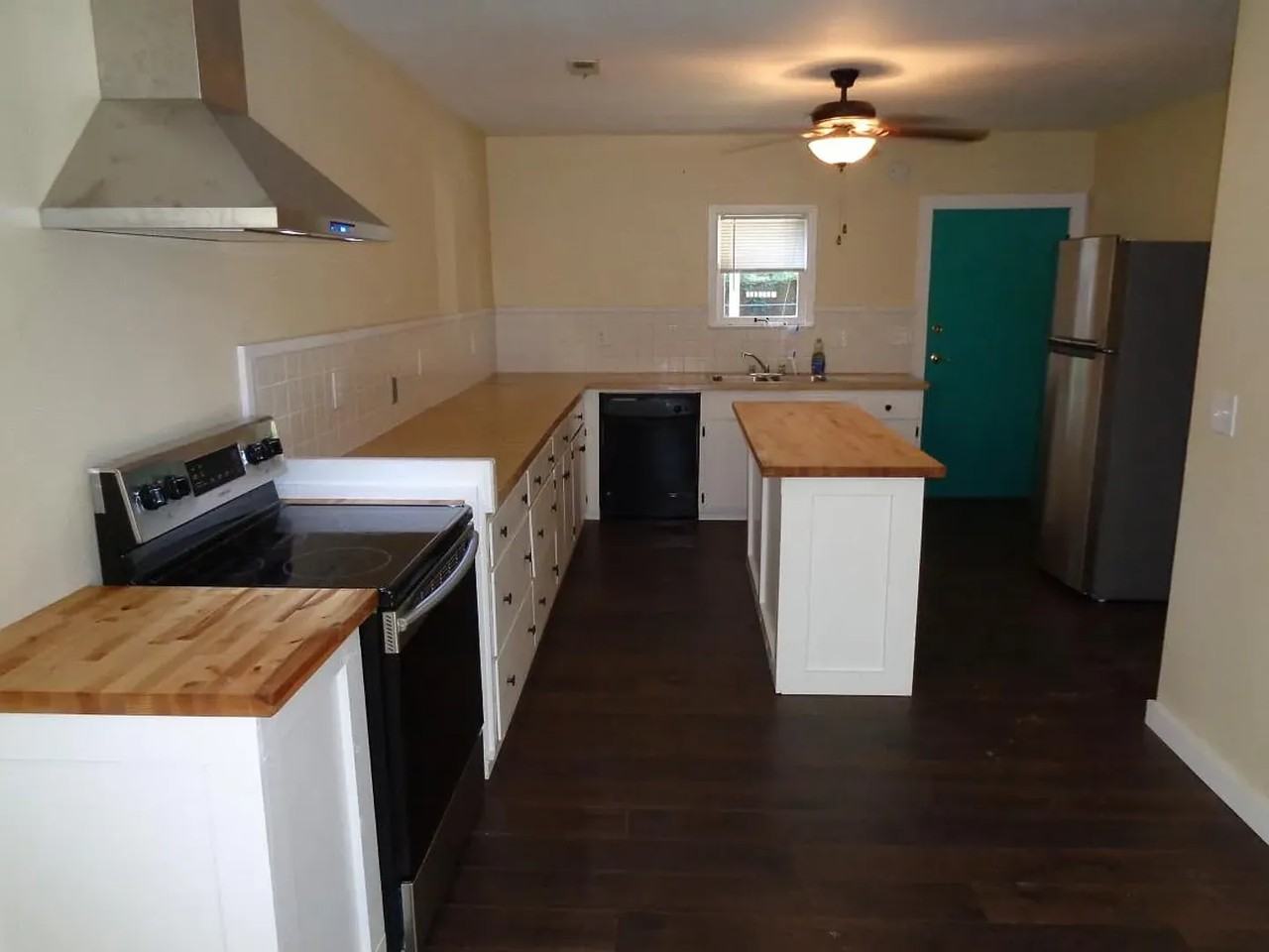 718 Walnut St - Photo 5 of 15