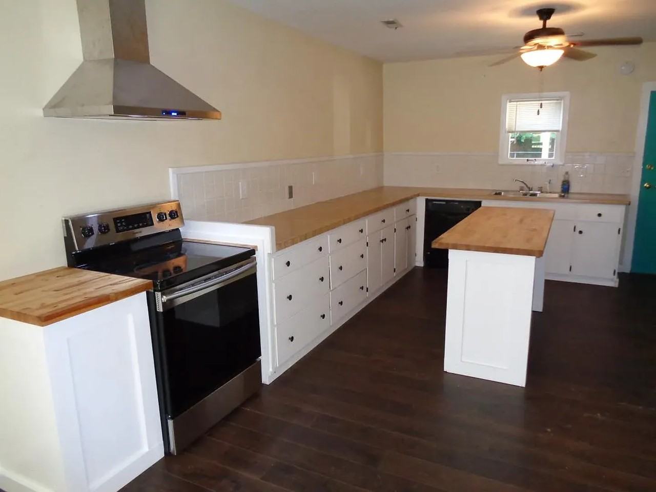 718 Walnut St - Photo 7 of 15
