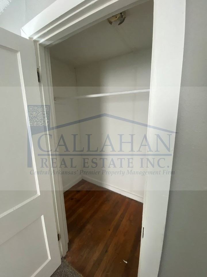 1007 Dennison St - Photo 3 of 7