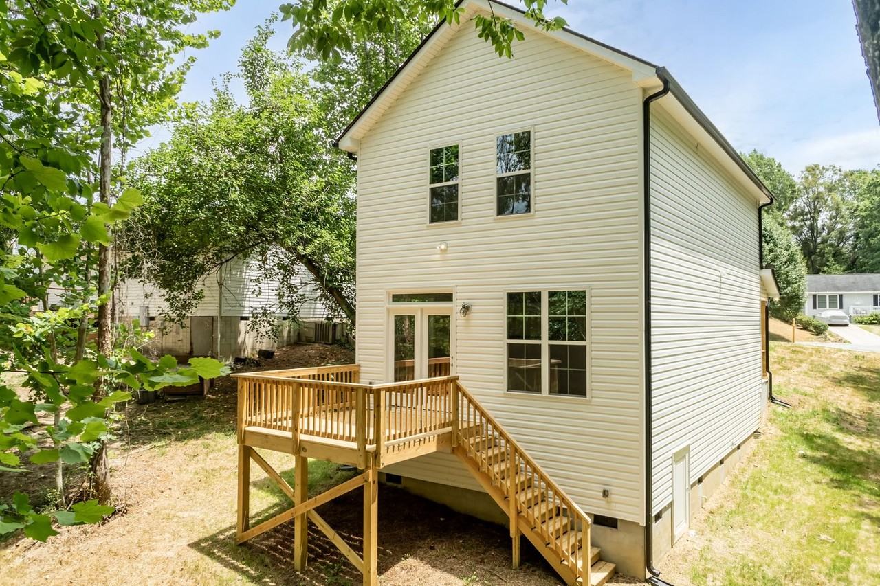 737 Grover Ln - Photo 6 of 24