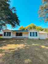 101 E Pirate St - Photo 1 of 1