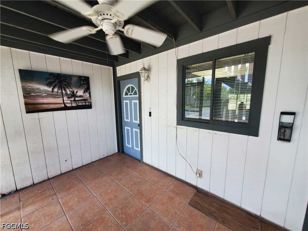 1055 Palm Ave #214 - Photo 4 of 37