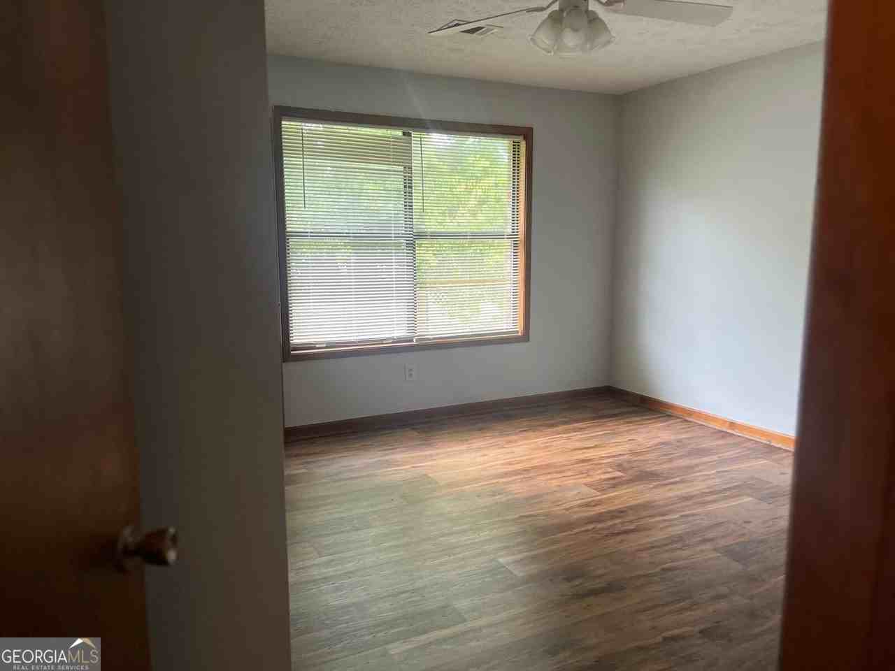59 Sloan St #D - Photo 3 of 9