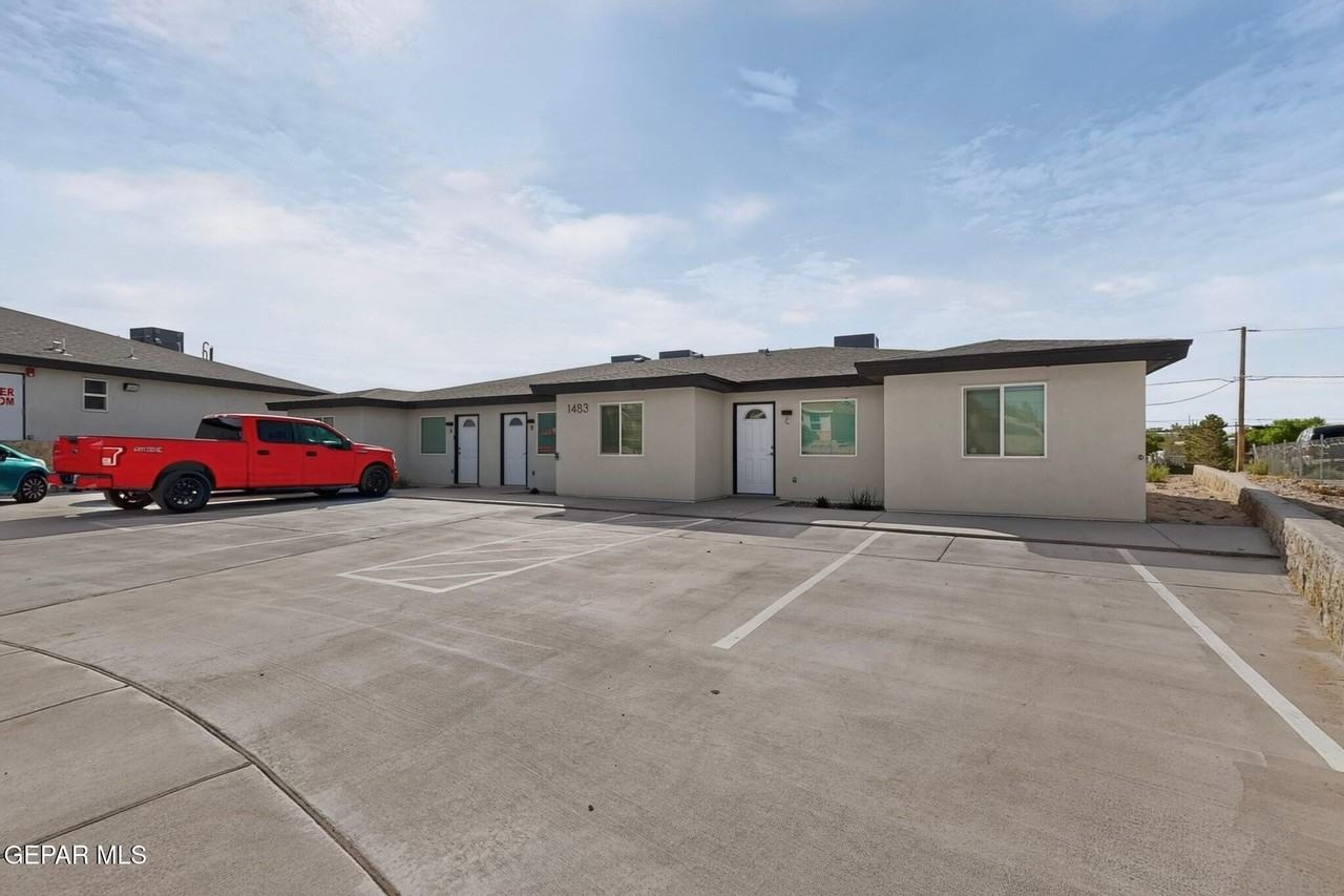 1483 Osullivan Dr #B - Photo 3 of 30