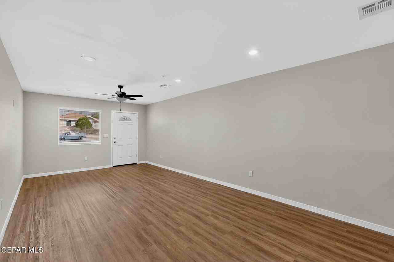 1483 Osullivan Dr #B - Photo 7 of 30