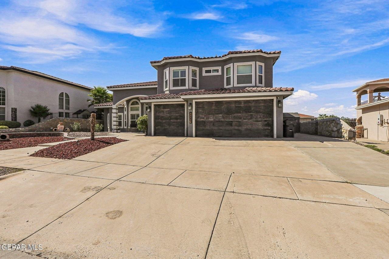 13566 Emerald Coast Ln - Photo 3 of 50