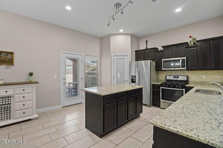 14381 Earl Chokiski Ave - Photo 7 of 27