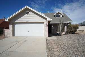 featured image of 637 Woodcrest Ln