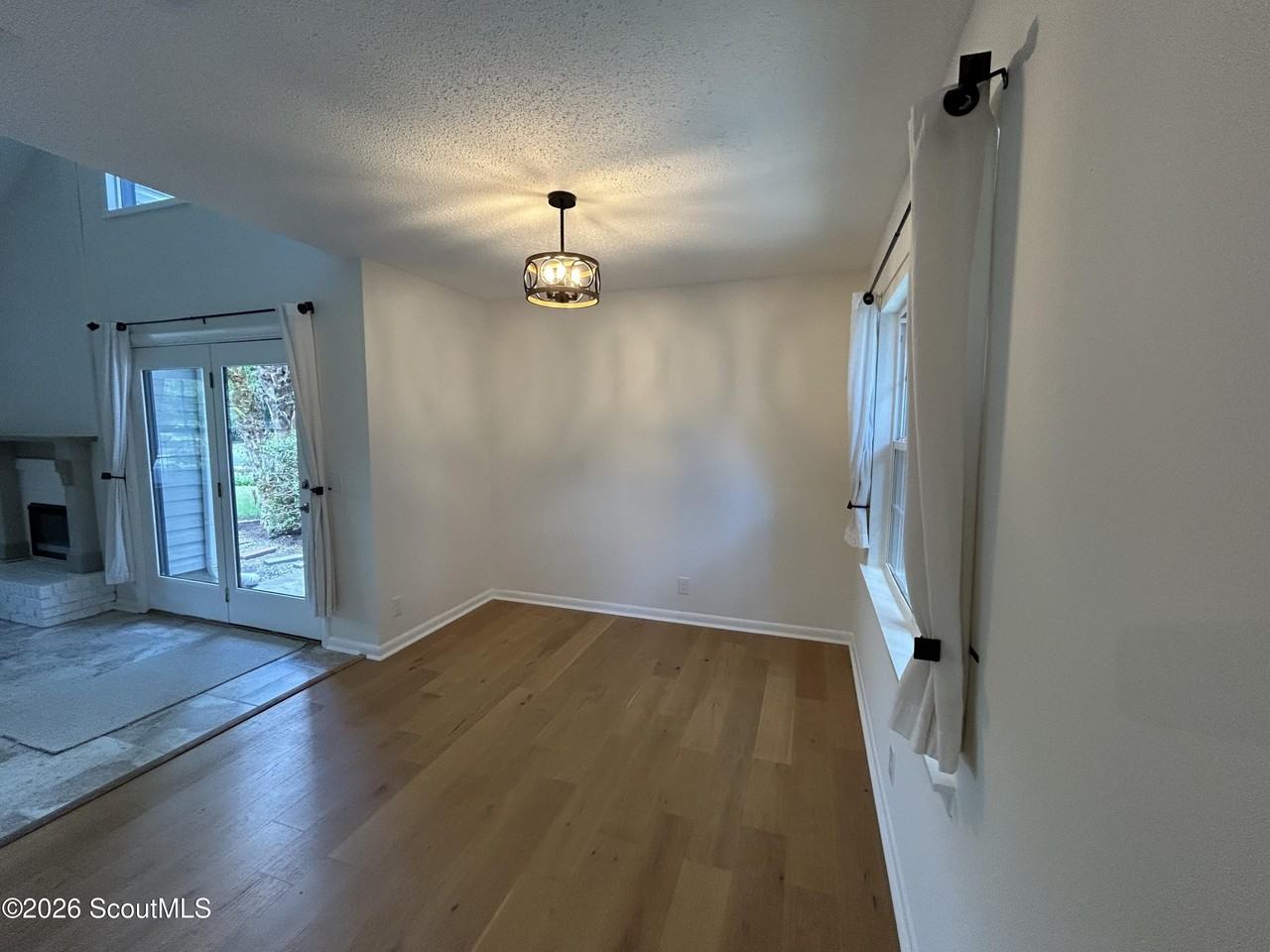 125 Atlantic Dr - Photo 6 of 15