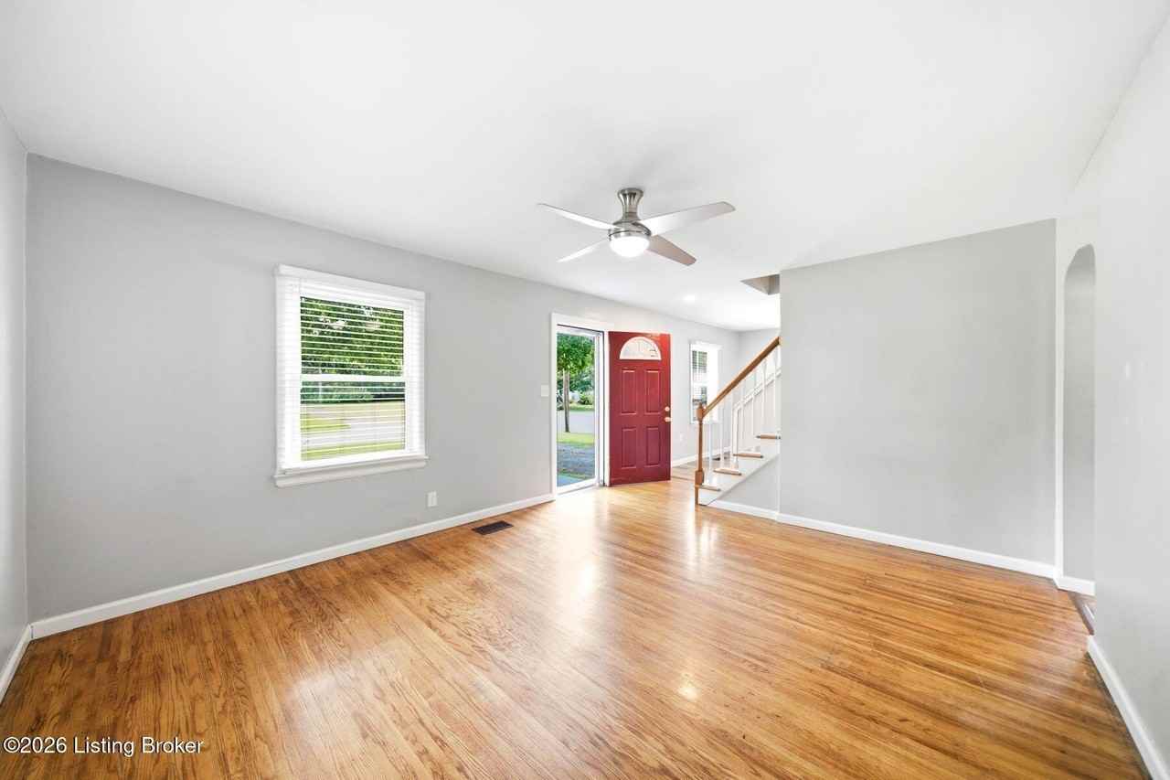 535 Harris Pl - Photo 6 of 44