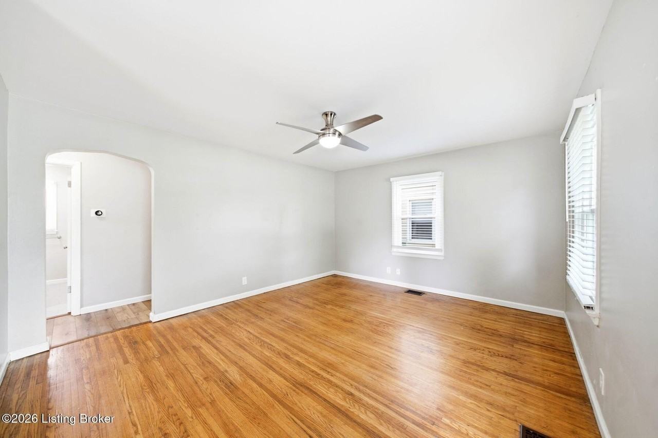 535 Harris Pl - Photo 7 of 44