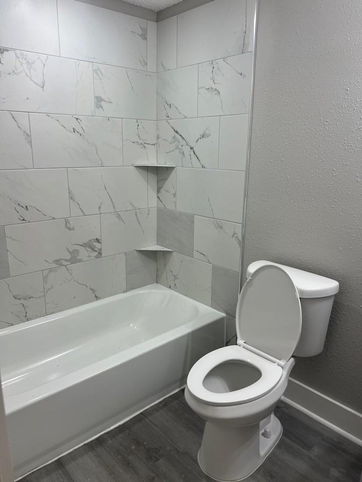 790 S Parkway E #1 - Photo 7 of 12