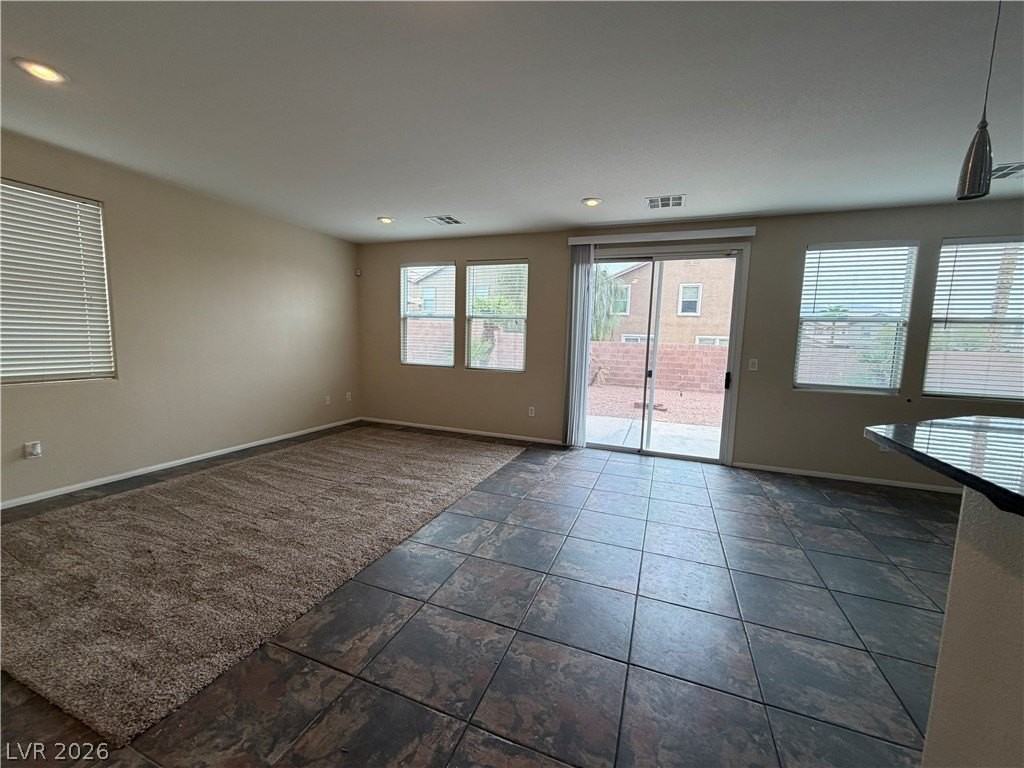 2324 Cockatoo Dr - Photo 3 of 21
