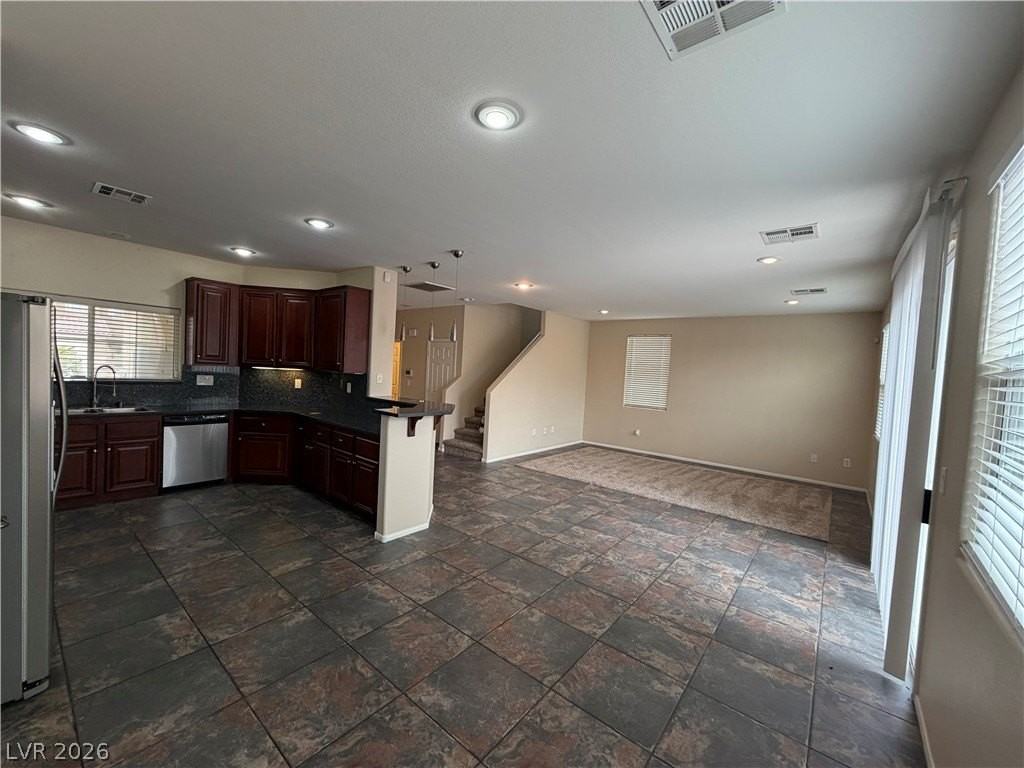 2324 Cockatoo Dr - Photo 4 of 21