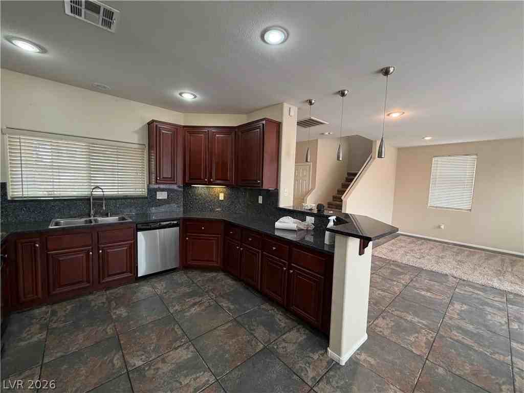 2324 Cockatoo Dr - Photo 6 of 21
