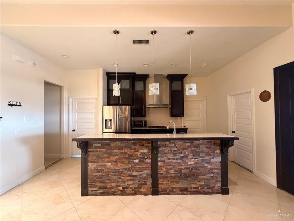 5200 N Huisache Ave - Photo 4 of 15