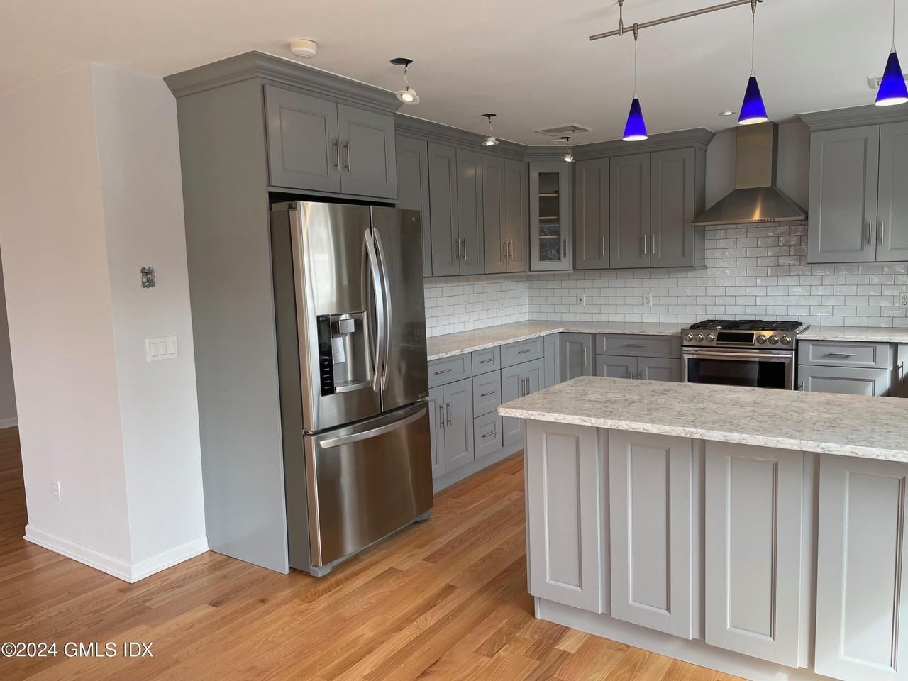 25 Davenport Ave #B - Photo 7 of 19