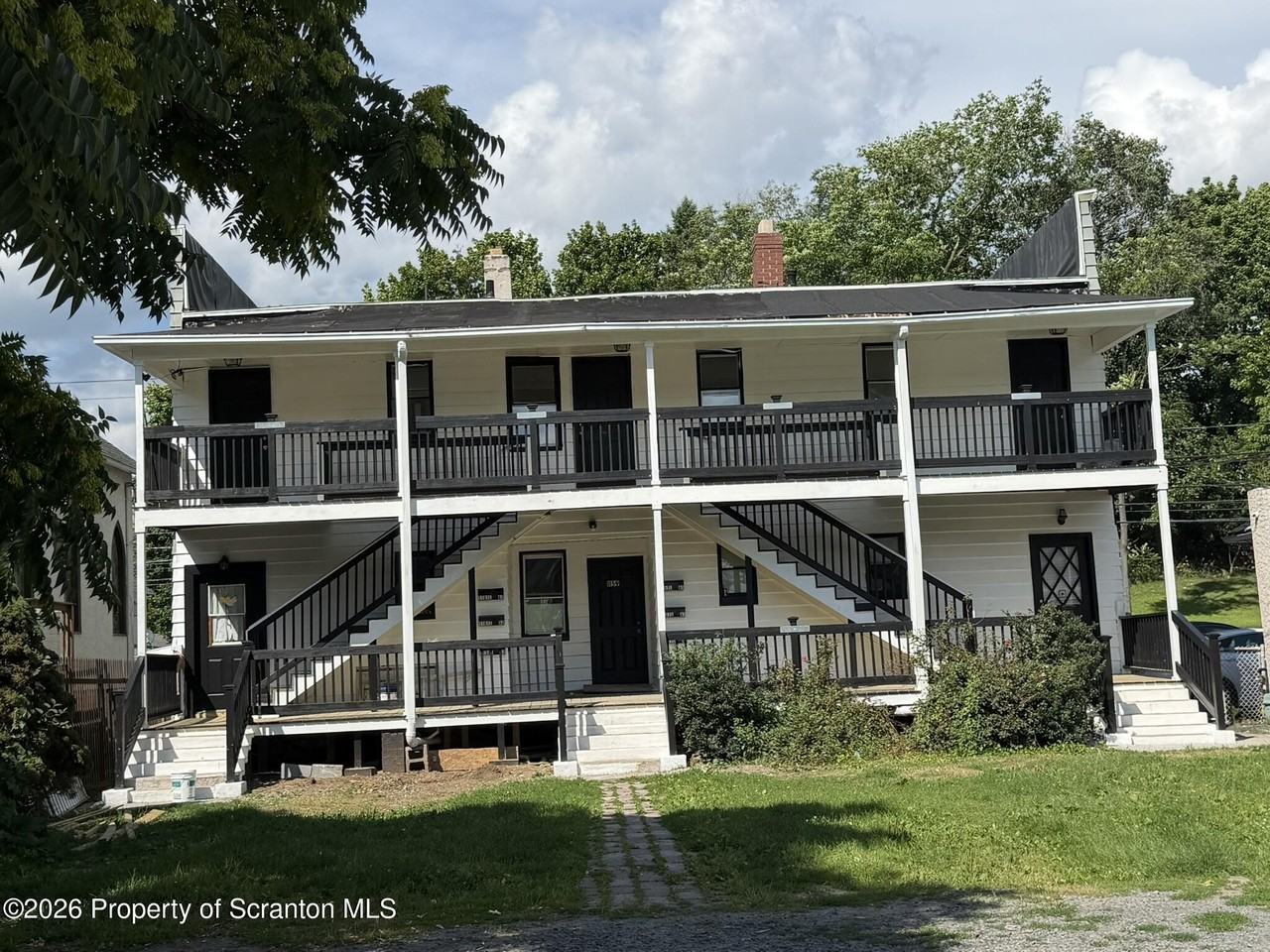 1161 Luzerne St #2ndFL - Photo 2 of 9
