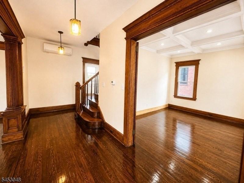 2 Cloverhill Pl #1 - Photo 7 of 34