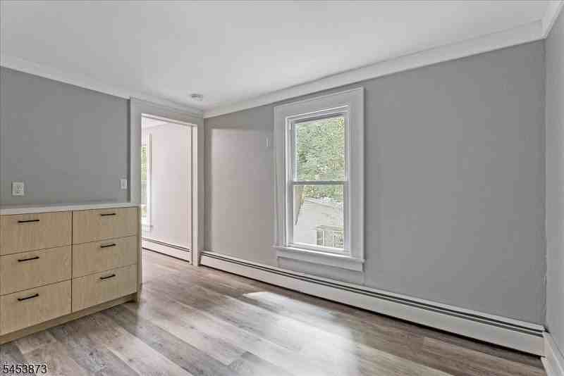 4 Maple St - Photo 5 of 17