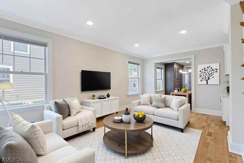 51 Summit Ave - Photo 5 of 38
