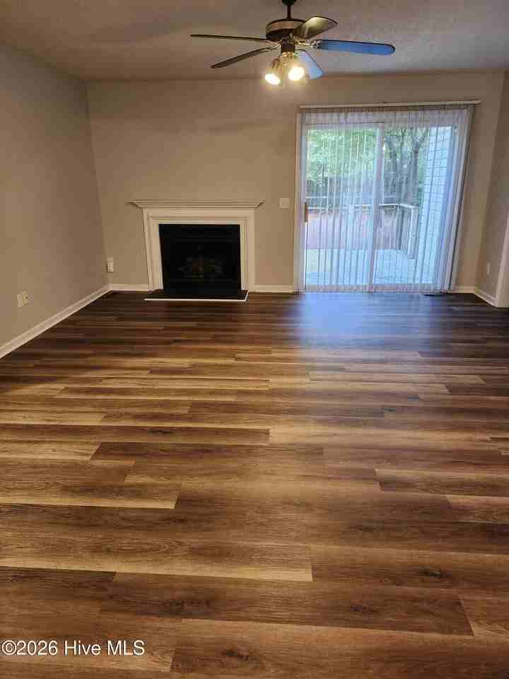 245 Fox Run Rd - Photo 3 of 19