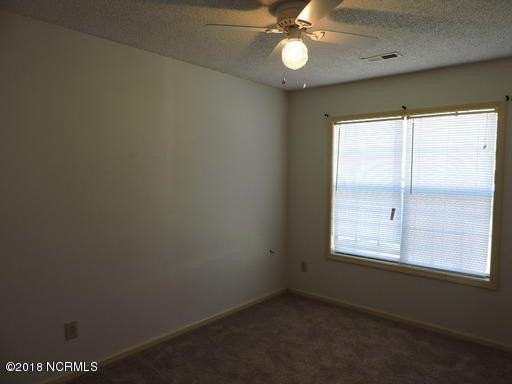 118 Village Ct - Photo 7 of 10