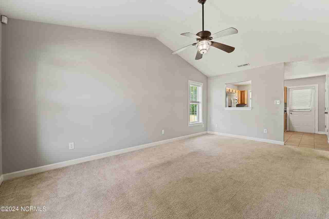 206 Streamwood Dr - Photo 2 of 15