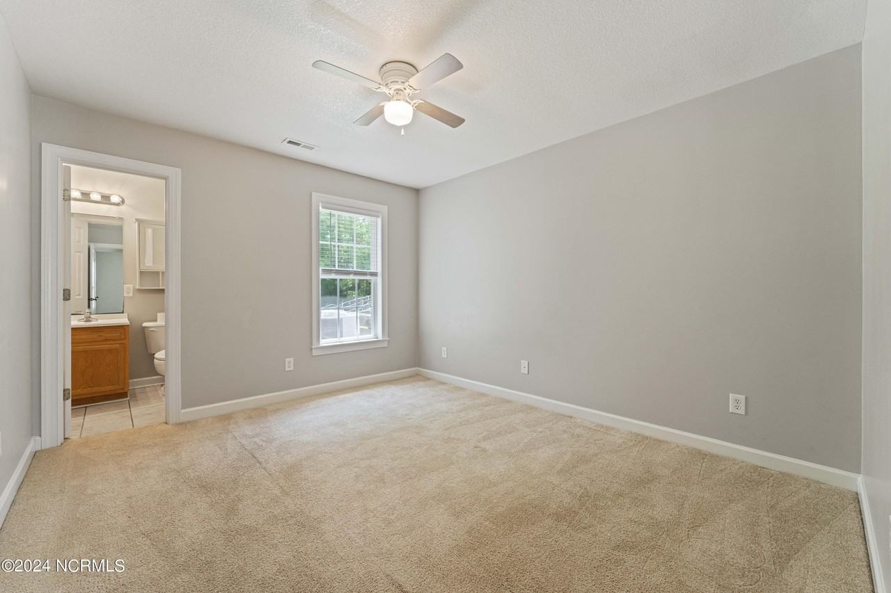 206 Streamwood Dr - Photo 7 of 15