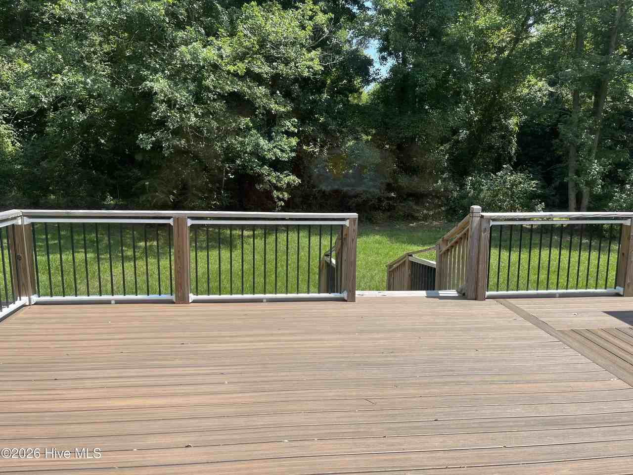 220 Edgewood Dr - Photo 4 of 10