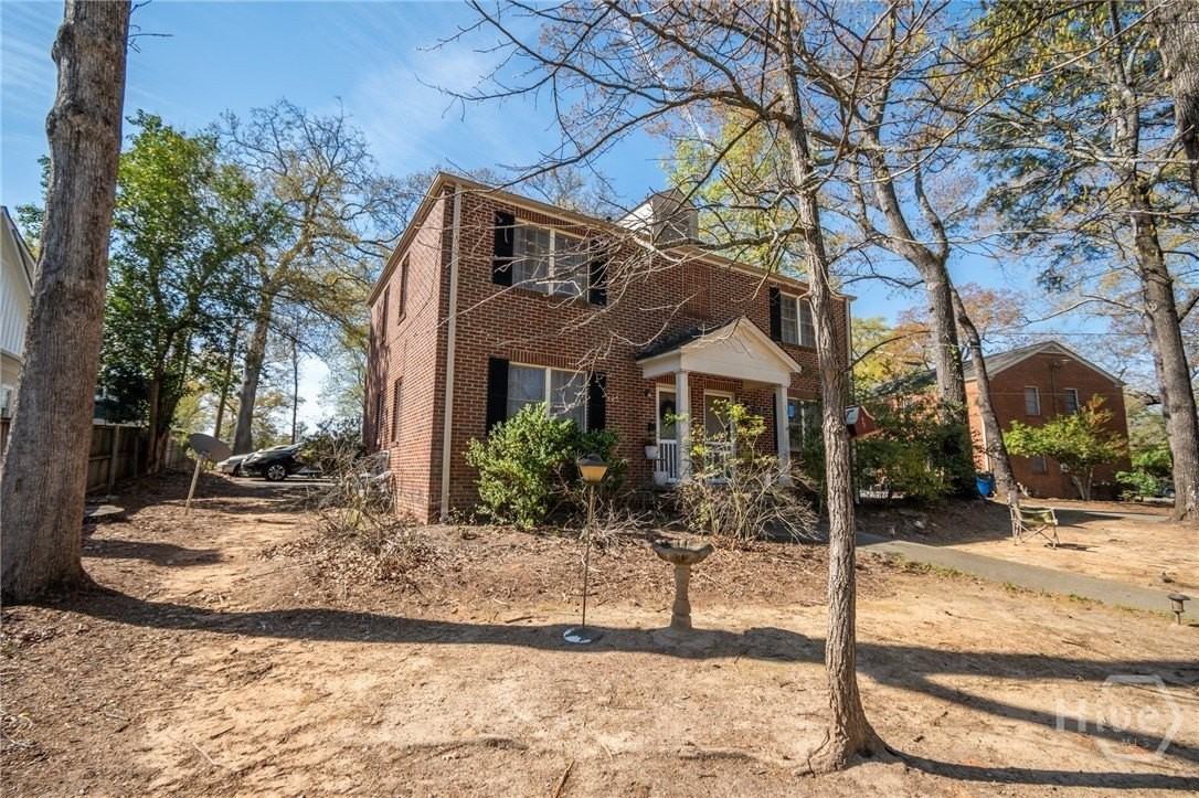 130 University Dr - Photo 2 of 30