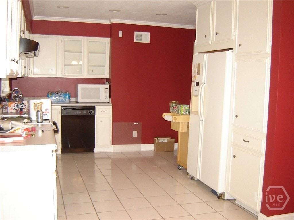 633 Valleybrook Rd - Photo 5 of 16