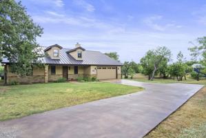 featured image of 2924 Candace Cir